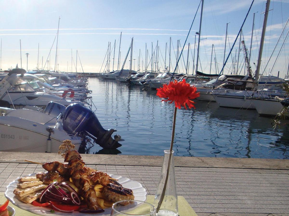 Spacieux Studio A Golfe Juan 2 Minutes Des Plages Vallauris Eksteriør bilde
